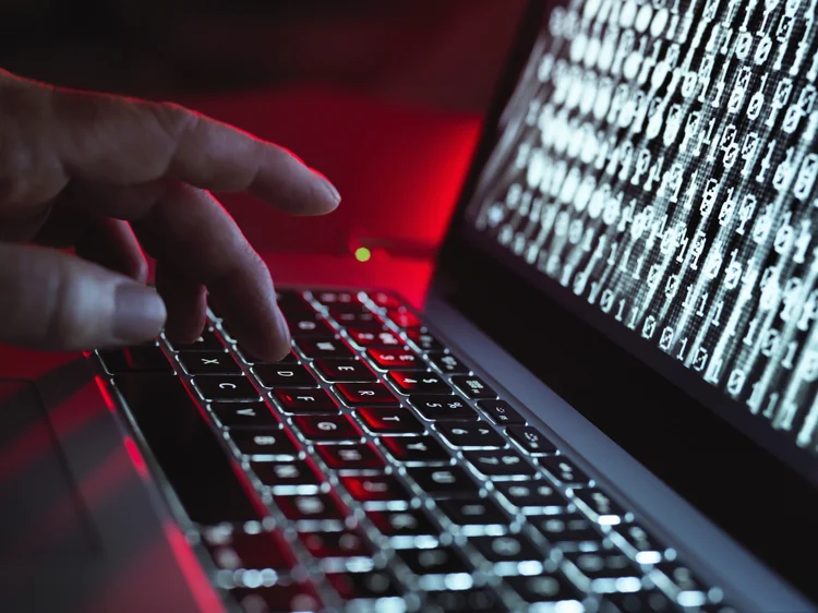 O ataque, que demonstra um nível avançado de hacking conhecido como Ameaça Persistente Avançada (APT), pode comprometer a segurança nacional de Singapura (Andrew Brookes/Getty Images)