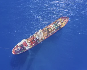 Empresa cria plataforma de monitoramento para prevenir paradas de embarcações no setor marítimo