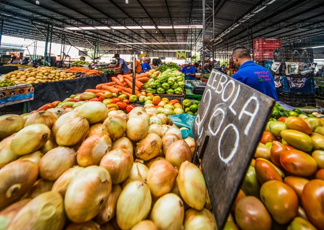 Imagem referente à notícia: Como o La Niña deve aumentar o preço dos alimentos no próximo ano