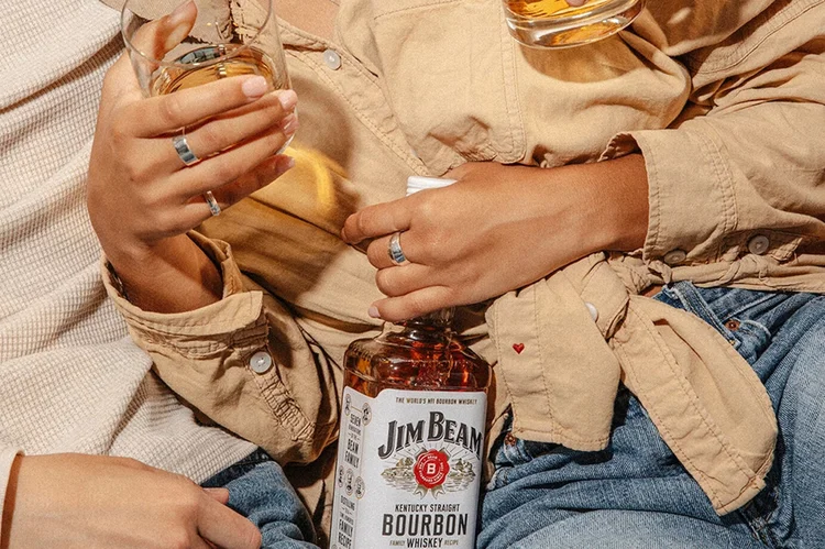 Jim Beam: o bourbon mais vendido no mundo quer ganhar os copos dos brasileiros (Jim Beam/Divulgação)