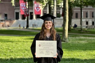 Imagem referente à matéria: ‘Estudar nos EUA é um sonho possível’, diz brasileira formada com ‘nota 10’ em Harvard