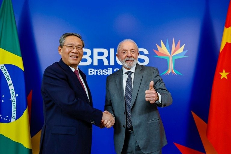 Lula e premiê chinês reforçam aliança estratégica durante Cúpula do BRICS