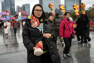 China vai pagar US$ 500 por ano para famílias com filhos de até 3 anos
