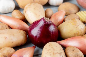 Batata, cebola, arroz e tomate: o que subiu e o que caiu em julho