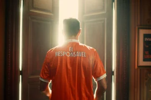 Loco Abreu vira 'El Responsável' em campanha da Betano sobre jogo responsável