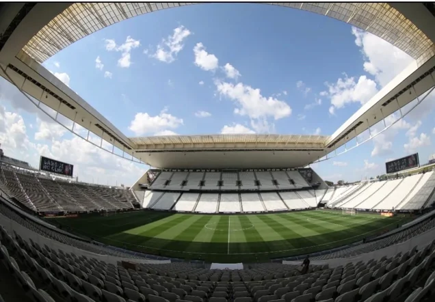 Imagem referente à notícia: Copa do Mundo: Corinthians faz preço do metro quadrado em Itaquera mais que dobrar