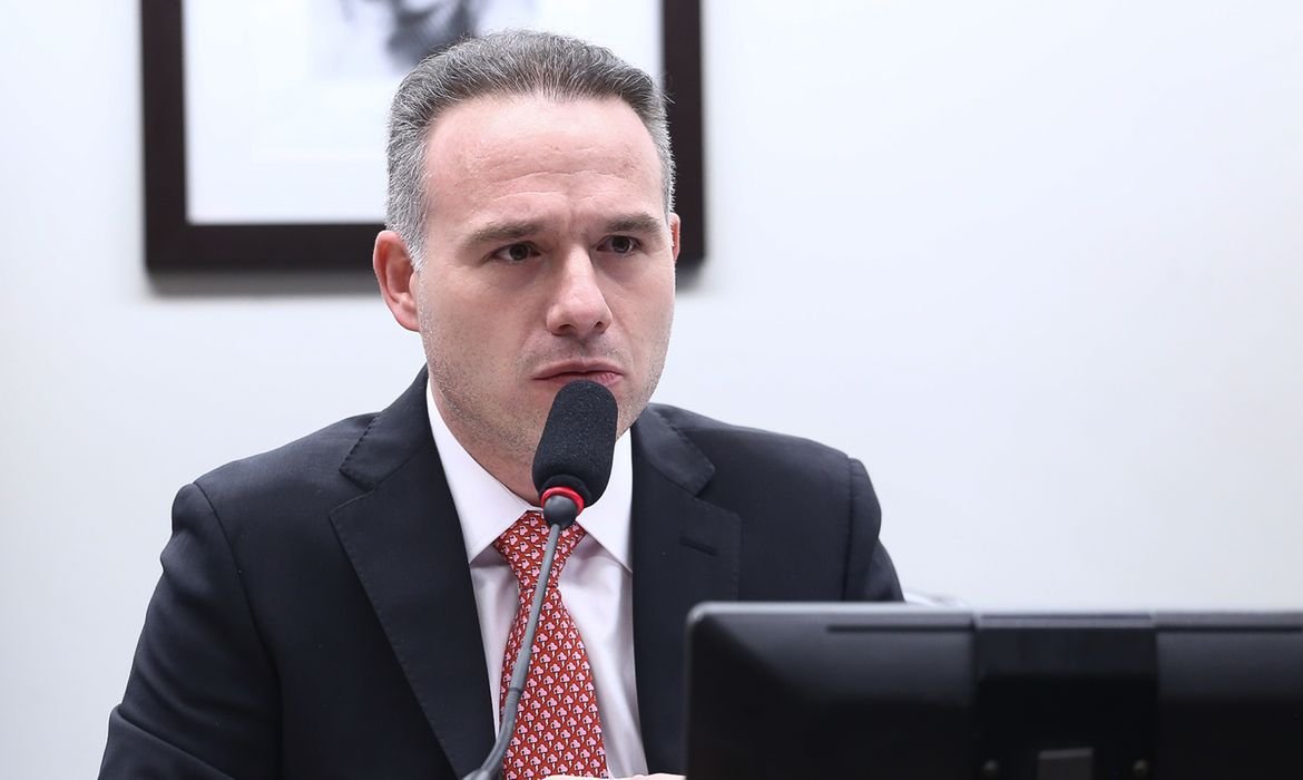 Câmara troca comando do Conselho de Ética, e aliado de Bolsonaro assume presidência