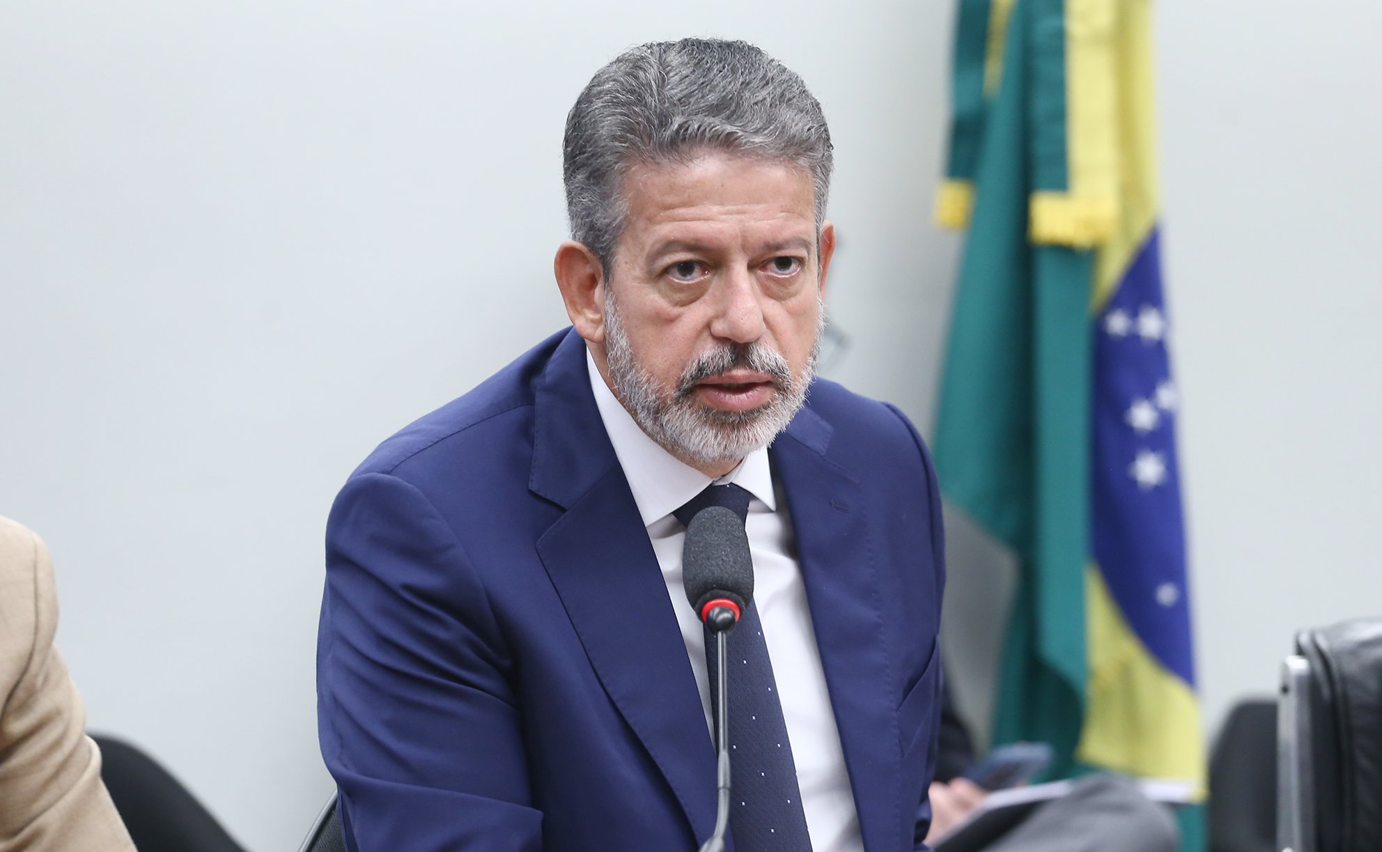 Isenção do IR expõe risco fiscal para municípios menores