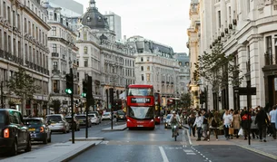 Londres liga, mas investidor não atende: êxodo fiscal e fuga de empresas preocupam o Reino Unido