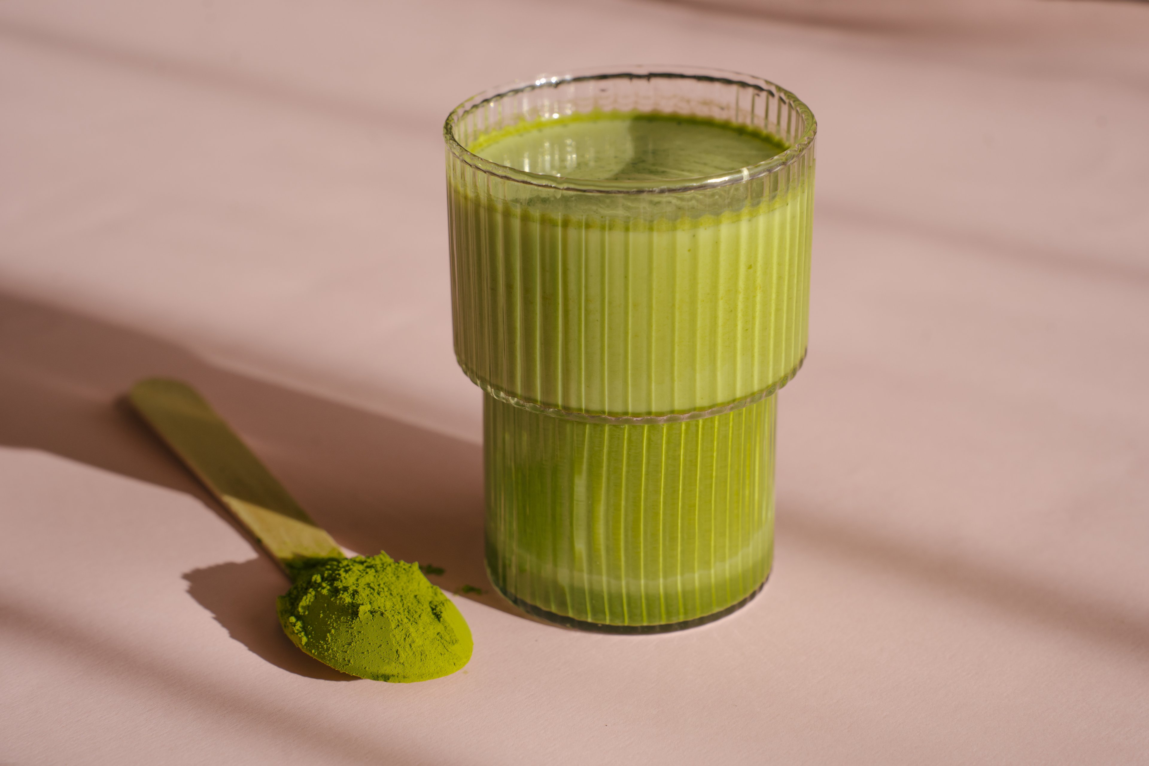 Preços do matcha disparam no Japão com alta no consumo global