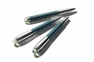 Montblanc transforma as luzes da aurora boreal em nova coleção; confira