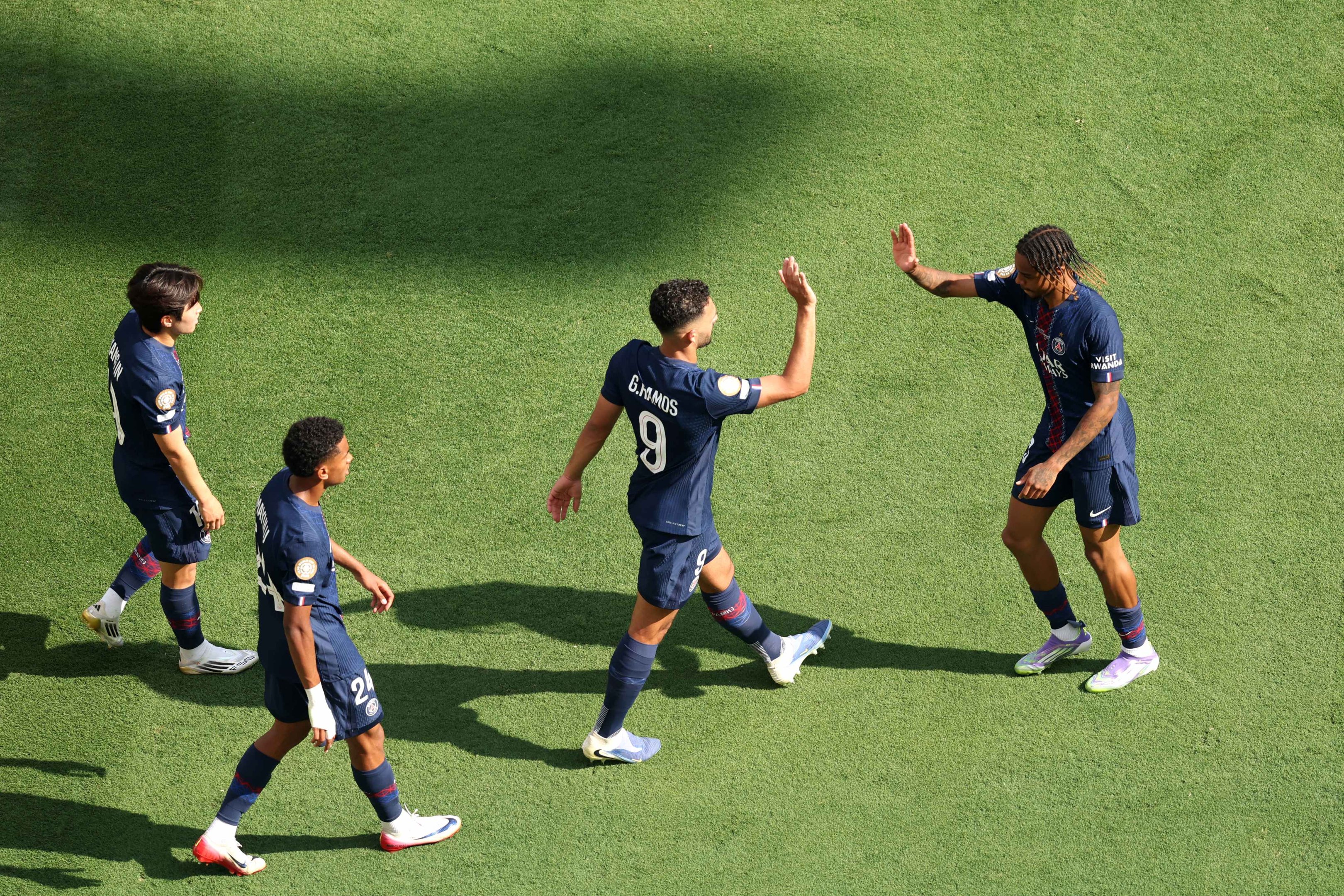 PSG atropela Real Madrid (4-0) e vai enfrentar Chelsea na final da Copa de Clubes