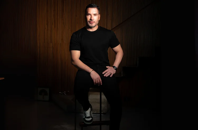 Rodrigo Sangion, CEO e fundador da Les Cinq: “Podemos crescer com linha de roupa, acessórios, experiências. A academia é só o começo.” (Les Cinq/Divulgação)