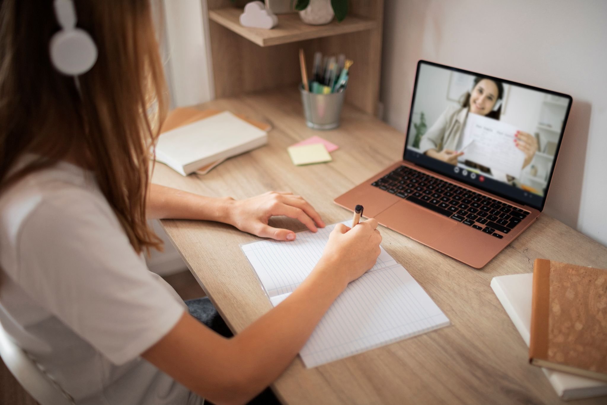 49% dos brasileiros acessam o YouTube para ver tutoriais, mas parece que poucas marcas sabem disso 