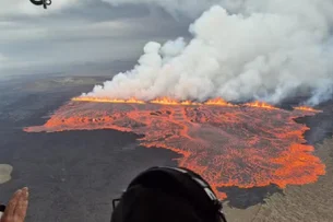 Vulcão entra em erupção e provoca 300 terremotos na Islândia; veja o vídeo do fenômeno
