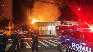 Incêndio de grandes proporções atinge Mercado Municipal de Piracicaba