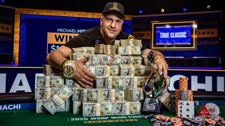Michael Mizrachi, campeão de poquer na WSOP, com prêmio de US$ 10 milhões 
 (Divulgação/WSOP)