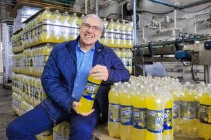 Fabricante do refrigerante catarinense Max Laranjinha completa 100 anos e amplia linha de bebidas