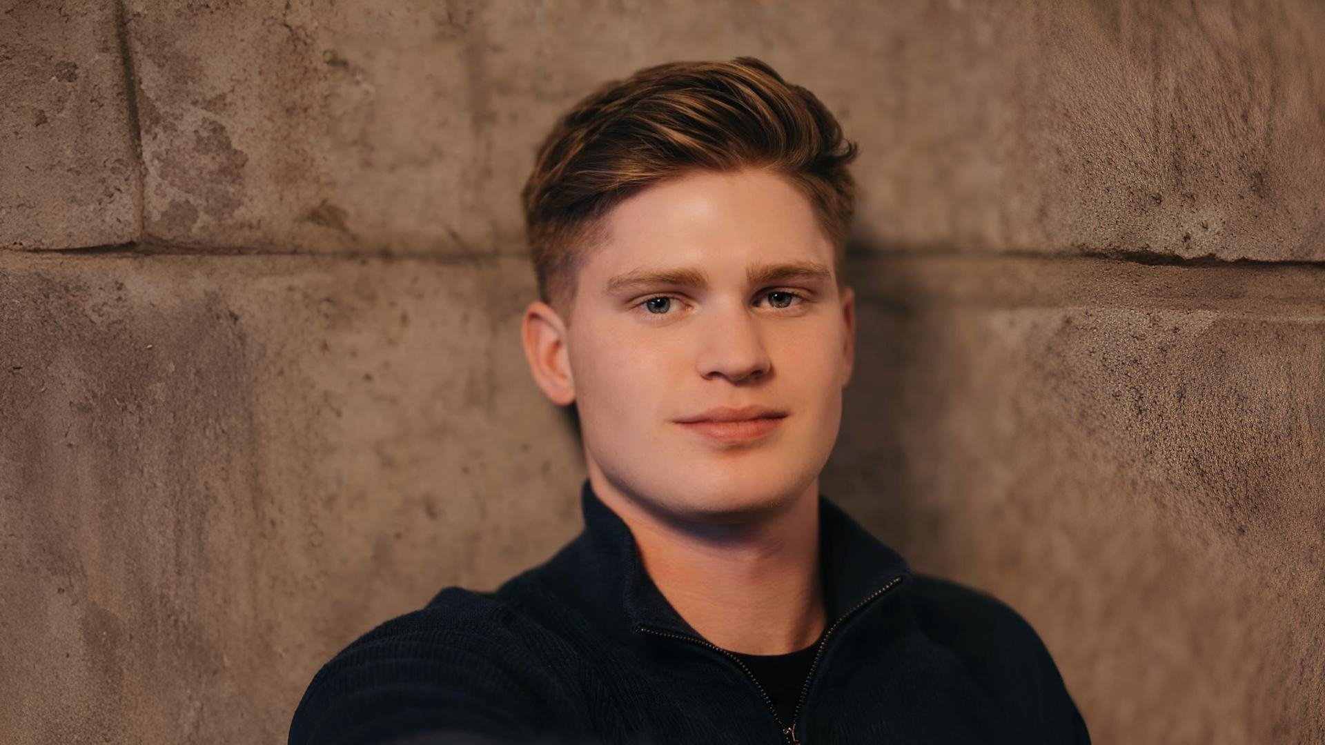 Esse CEO de 23 anos fatura US$ 6 milhões com startup criada do zero: ‘é preciso atrair olhares’
