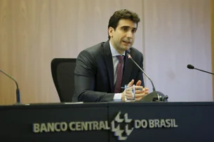 'Taxa de juros deve permanecer elevada por longo prolongado', afirma Galípolo