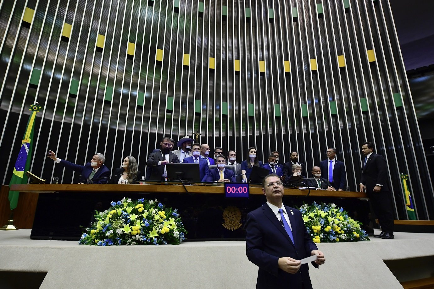 Anistia, fim do foro e Motta sob pressão: o que está acontecendo no Congresso?