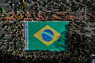 Imagem referente à matéria: Sem Bolsonaro, apoiadores se reúnem em ato na Avenida Paulista