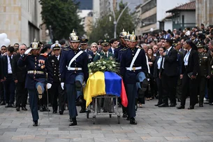 Morte de Miguel Uribe na Colômbia desorganiza a direita e amplia pressão sobre Petro