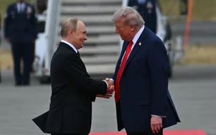 Imagem referente à matéria: Putin e Trump: mídia russa reage de forma negativa ao encontro de presidentes no Alasca