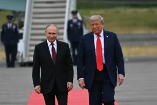 Imagem referente à matéria: Trump diz que reunir Putin e Zelensky é como misturar 'óleo e vinagre'