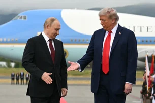 Trump diz que fará novo encontro com Putin e reabre negociações sobre Guerra da Ucrânia