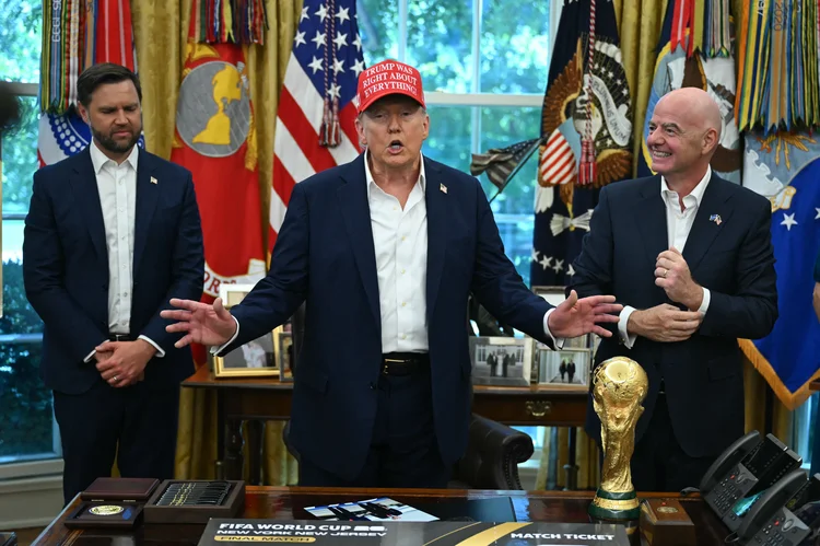  Copa do Mundo de 2026: Donald Trump anuncia data e local do sorteio  (ANDREW CABALLERO-REYNOLDS / AFP)