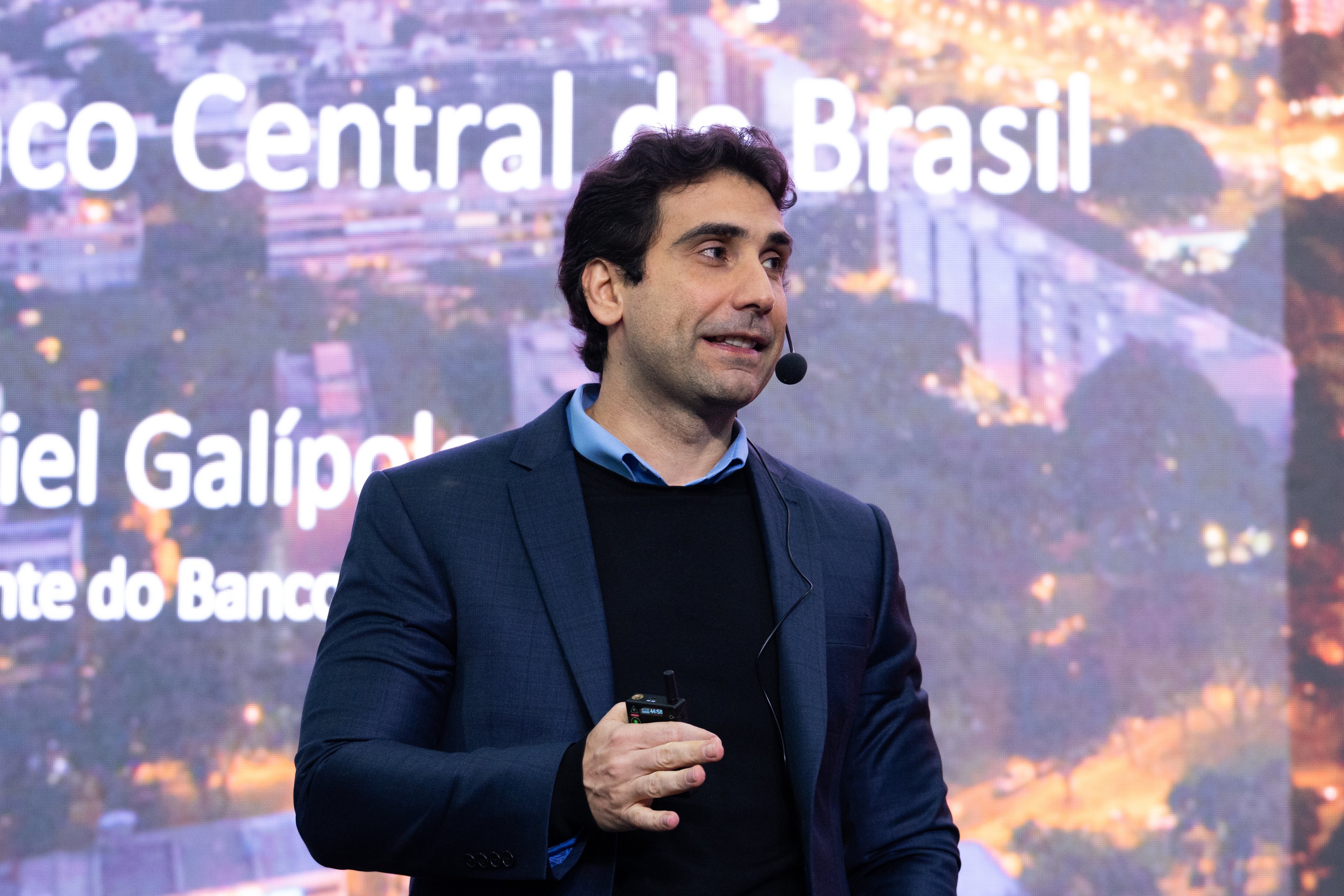 Galípolo diz que moedas digitais ‘bagunçam a lógica de gestão de política monetária’