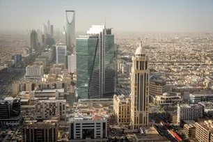 Imagem referente à matéria: Empresa investe bilhões em dados e quer posicionar Arábia Saudita como centro de IA no Oriente Médio