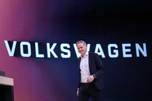 Oliver Blume deixa cargo de CEO da Porsche para focar na Volkswagen