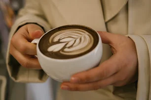 Imagem referente à matéria: O chá japonês que está substituindo o matcha e pode conquistar o Brasil