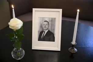 Deputado da Finlândia é encontrado morto dentro do Parlamento