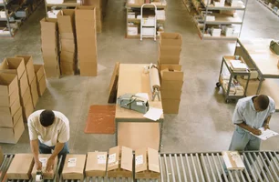 Imagem referente à matéria: 'Taxa da blusinha' nos EUA: correios de 25 países suspendem envios para mercado americano