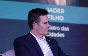 Imagem referente à matéria: Jader Filho defende equilíbrio no gasto público e pede urgência para investimento no metrô do Recife