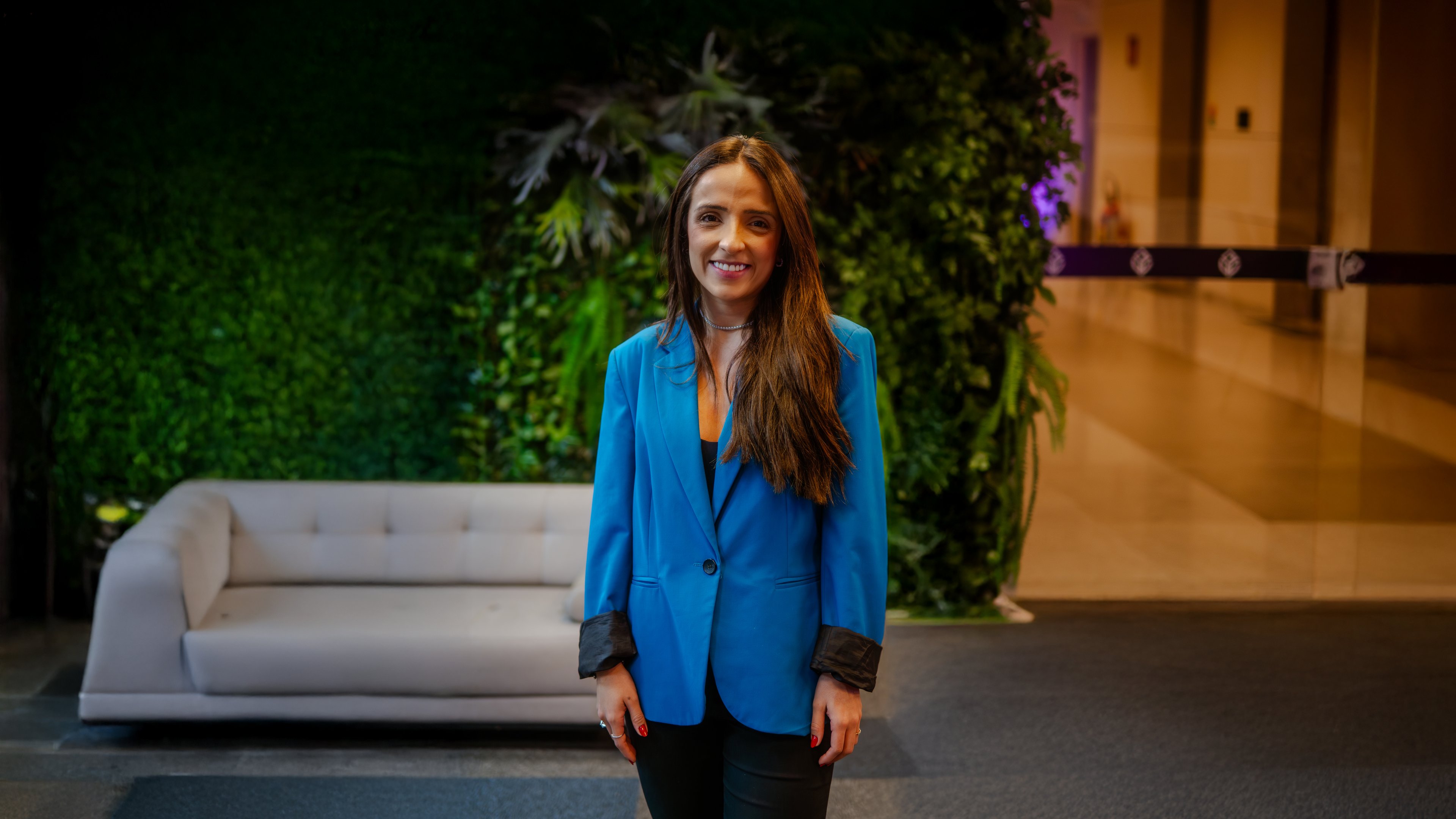 Aos 28 anos, ela criou uma consultoria milionária que impulsiona startups lideradas por mulheres