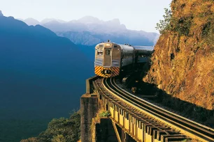 Imagem referente à matéria: Passeio na Serra do Mar Paranaense disputa Oscar do turismo na categoria trem de luxo