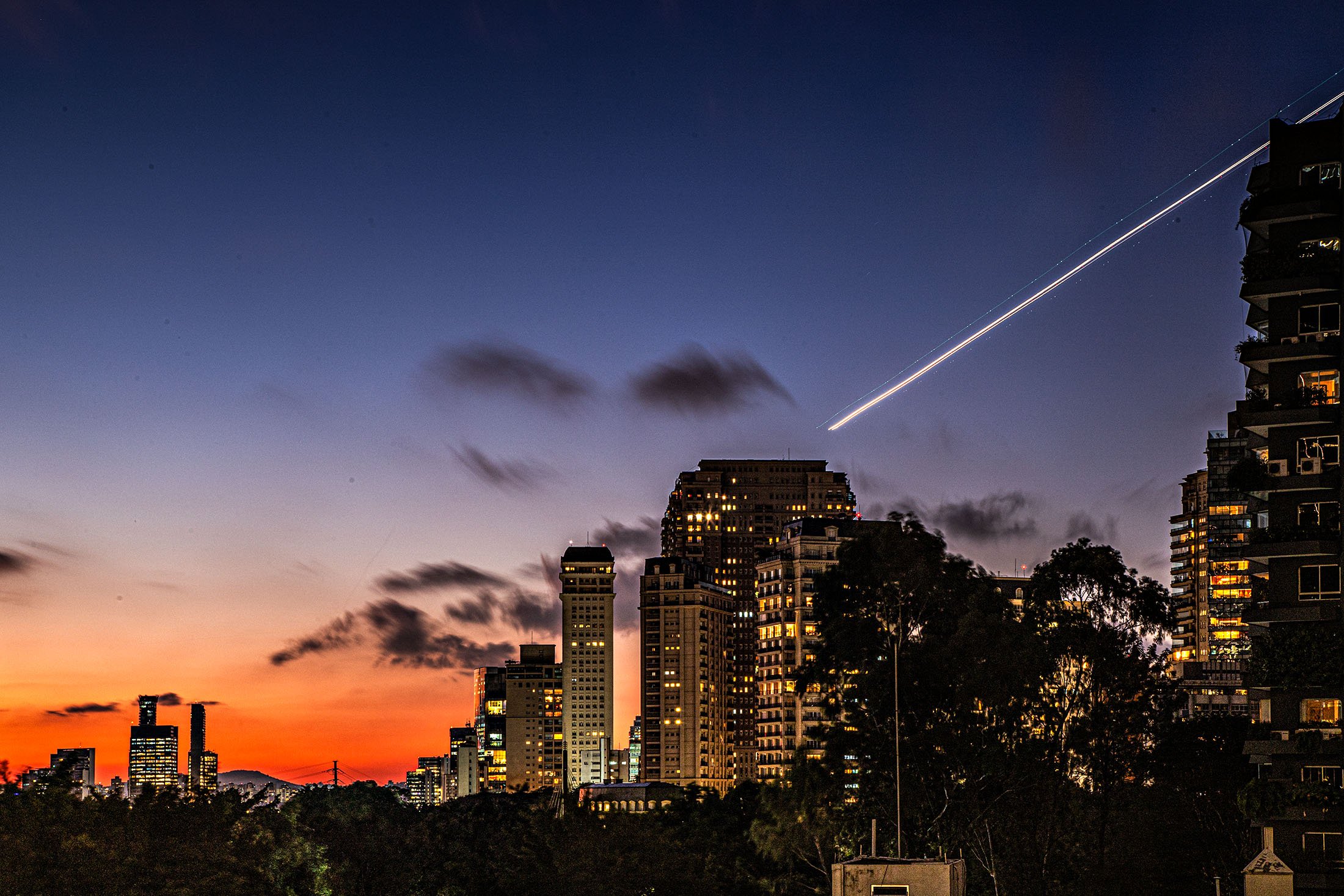 Setor imobiliário vê 'geradores full' como solução para crise de energia