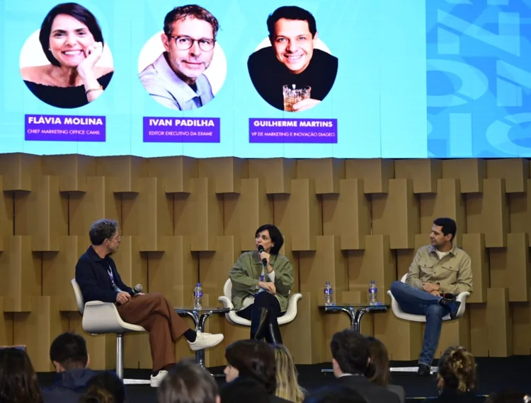 Painel “Saturados: prazer, conexão e consumo. Como os jovens estão lidando com os estímulos”, realizado no Rio Innovation Week (Divulgação)