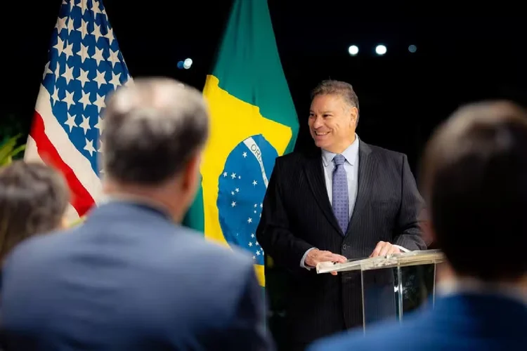 O encarregado de Negócios dos EUA, Gabriel Escobar (/Embaixada dos EUA no Brasil/Divulgação)