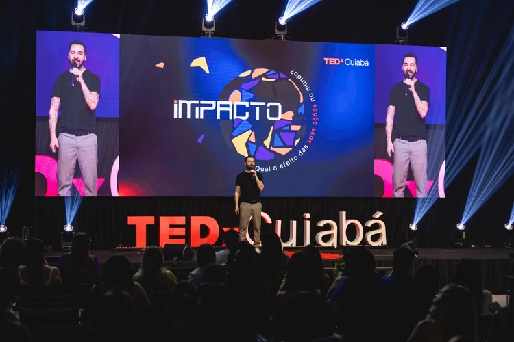 Marc Tawil em talk no TEDxCuiabá, na capital do Mato Grosso (Divulgação)