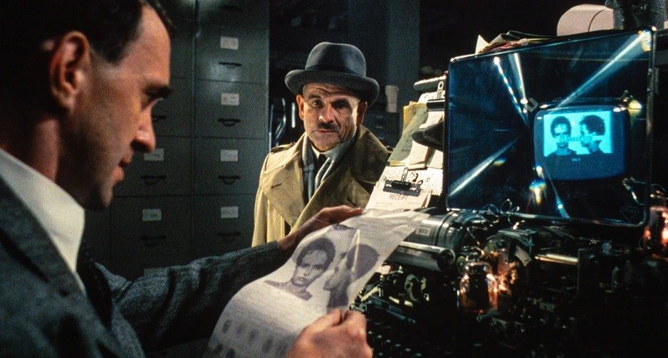 Brazil, o filme, retorna em 4K e permanece uma distopia assombrosamente atual