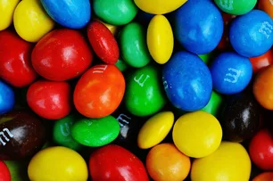 Imagem referente à matéria: Fabricante do M&M vai acelerar produção de cacau 'parrudo' contra mudança climática