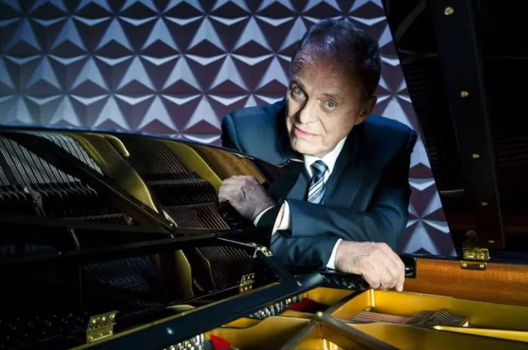 Miguel Proença: pianista brasileiro de prestígio internacional (Divulgação)