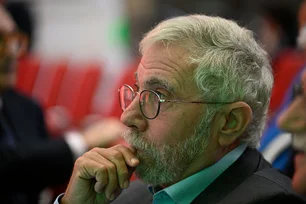 Imagem referente à matéria: Trump está perdendo guerra comercial que ele mesmo começou, diz Nobel de economia