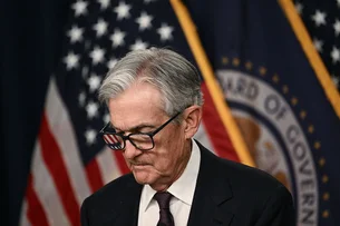 Corte de juros à vista? Sob pressão de Trump, Powell, do Fed, discursa nesta sexta-feira
