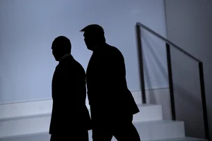 Petróleo sob pressão: como encontro entre Trump e Putin pode impactar o preço da commodity